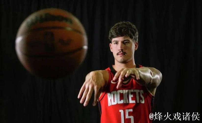 谢泼德状态低迷,17投5中砍下14分并贡献全能数据 谢泼德状态低迷,17投5中砍下14分并贡献全能数据